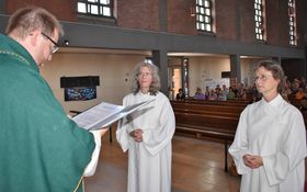 Pfarrer Fenk und Gemeindereferentinnen Christine Gößl und Waltraud Dobmann